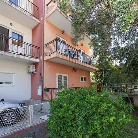 2 Bedroom Beautiful In شقة
